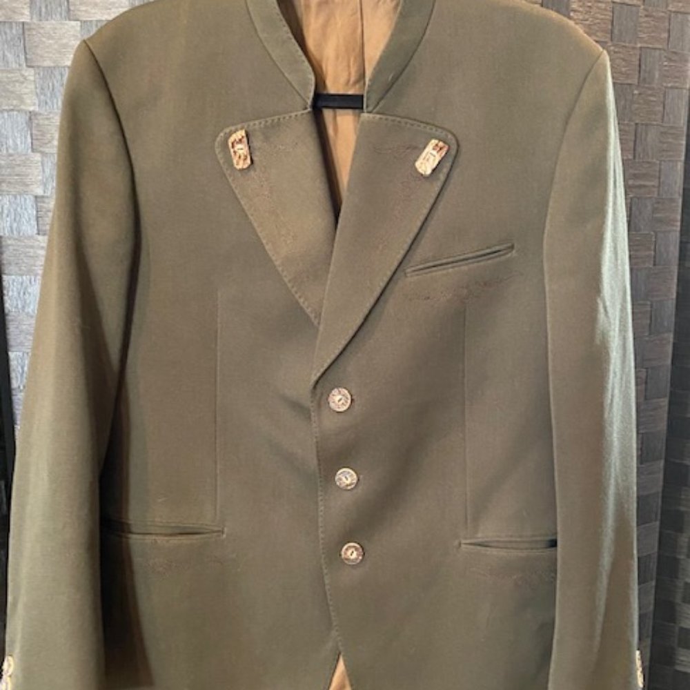 Modell Loden Frey Green Jacket  55% Poly & 45 % Schurwool